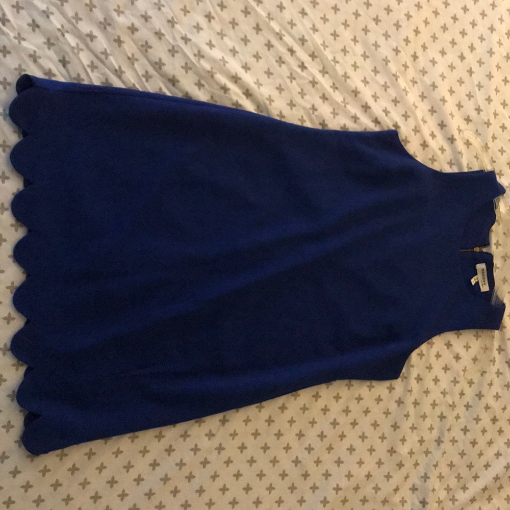 Scalloped bottom dress
